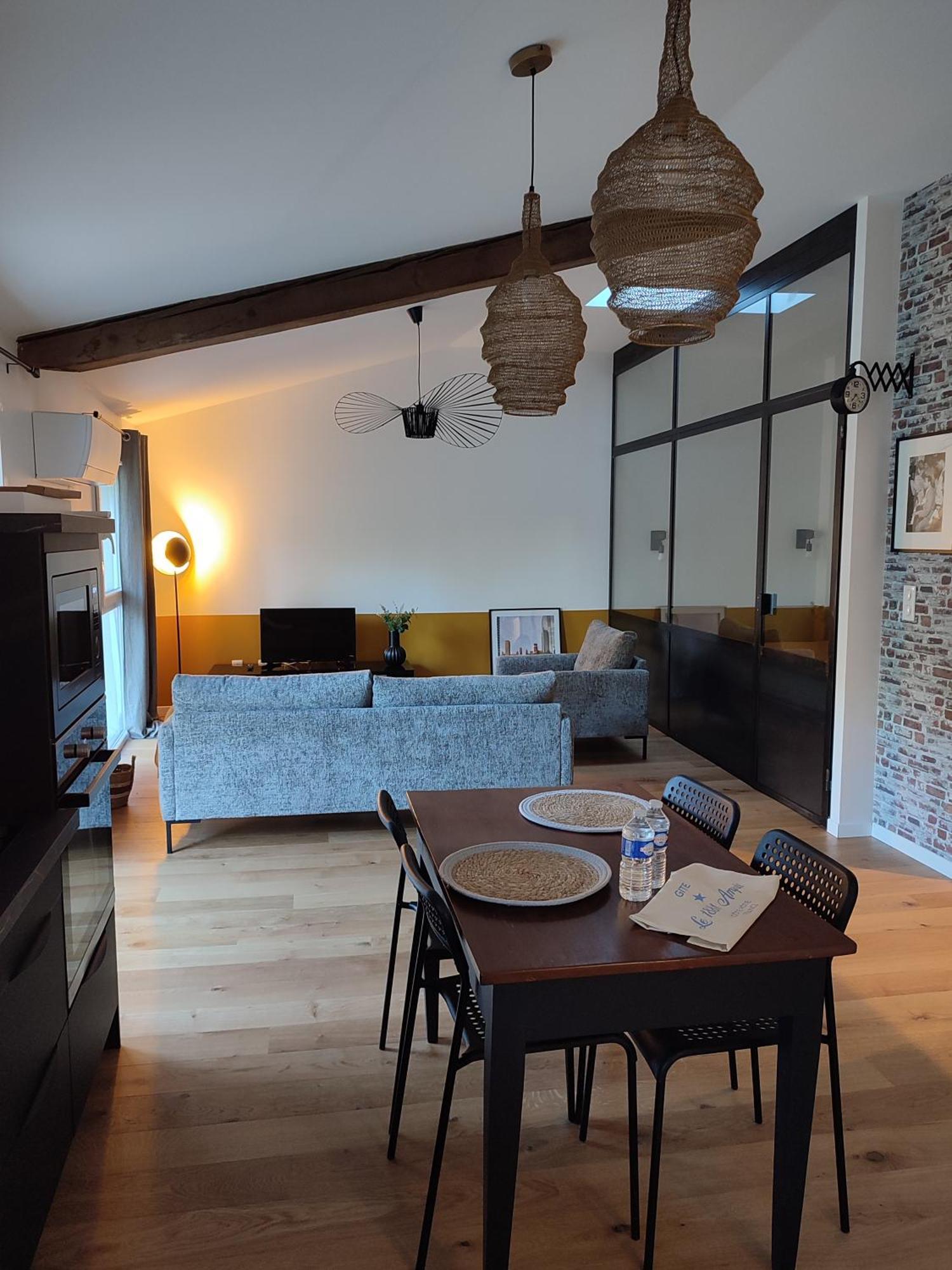 Le Petit 1881 Apartment Ampuis Ngoại thất bức ảnh
